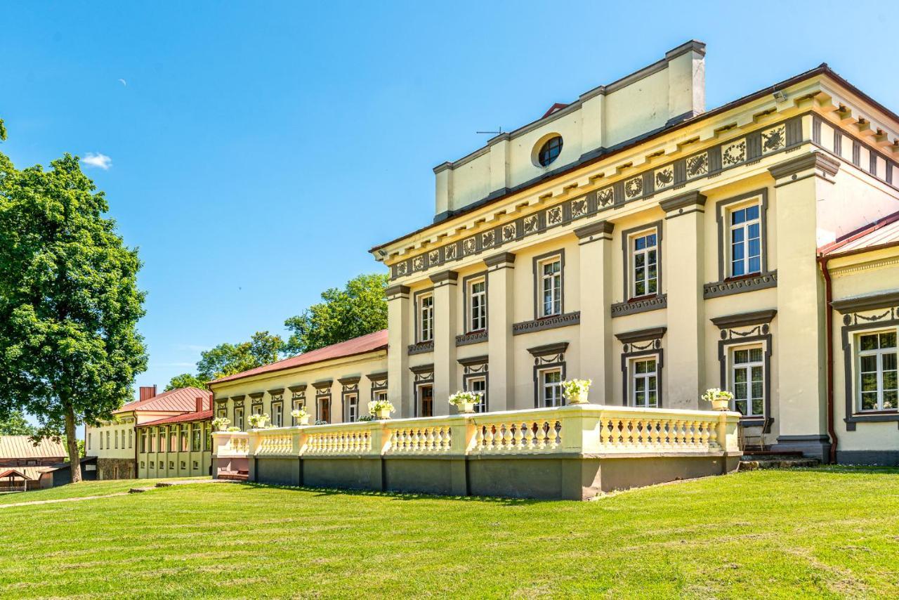 Taujenu Dvaro Sveciu Namai Towiany Kültér fotó